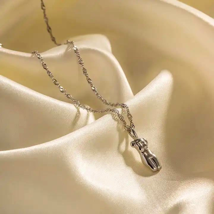 Collana body woman