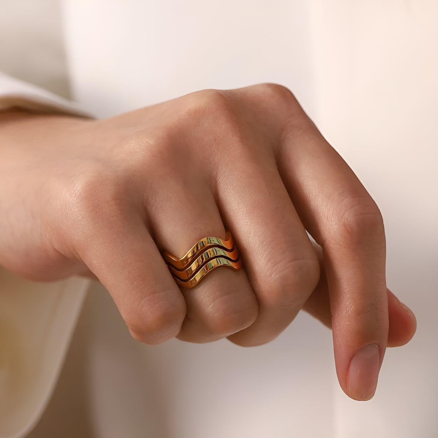 Anello Waves